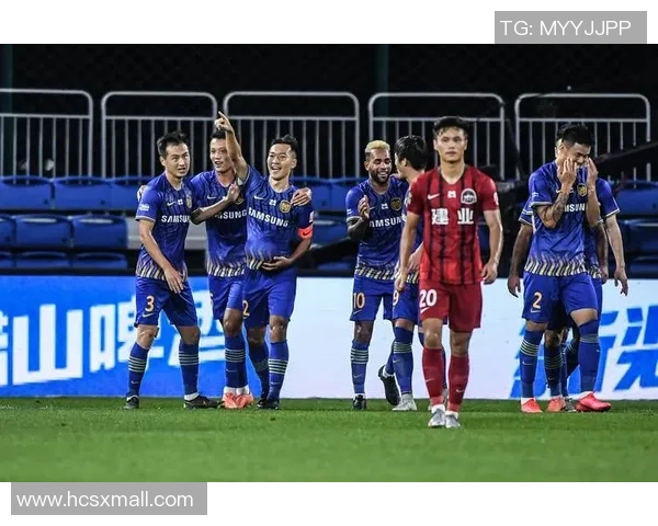 长得还行的足球明星们在场上风采依旧魅力四射的精彩瞬间